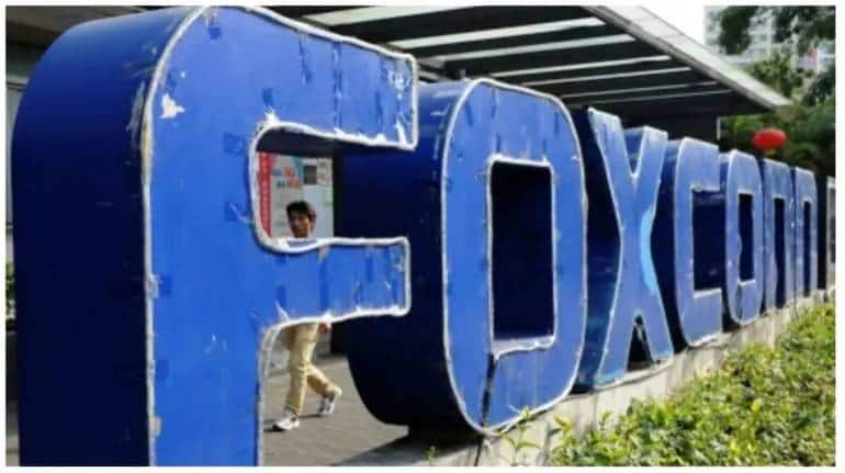वेदांता के साथ Foxconn ने तोड़ी डील, भारत में सेमीकंडक्टर प्लांट लगाने का था प्लान