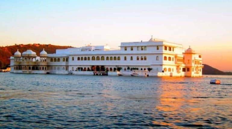 IRCTC Tour Package: हफ्ते भर सर्दियों में राजस्थान घूमने का मौका, बस खर्च करने होंगे इतने रुपये IRCTC Tour Package: हफ्ते भर सर्दियों में राजस्थान घूमने का मौका, बस खर्च करने होंगे इतने रुपये