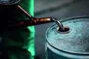 Crude Oil Price: क्रूड की कीमतों में उठापटक जारी, कीमतों में वीकली गिरावट की संभावना, इन कारणों ने बढ़ाई चिंता