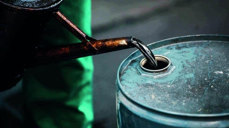 Crude Oil Price: ट्रंप की बयानबाजी से तनाव में क्रूड बाजार , एक्सपर्ट्स से जानें आखिर कीमतों में कितना दिखेगा उतार-चढ़ाव