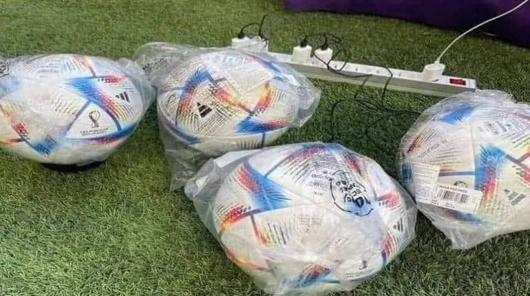 FIFA World Cup: मैच शुरू होने से पहले फुटबॉल को मोबाइल की तरह क्यों चार्ज करनी पड़ती है? वजह जानने के लिए देखें ये वीडियो
