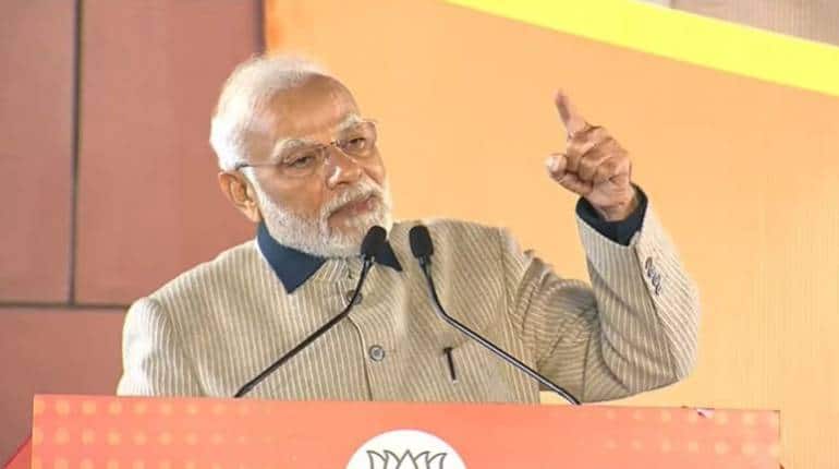 Gujarat Election Results 2022: गुजरात में प्रचंड जीत के बाद दिल्ली स्थित BJP मुख्यालय में पार्टी कार्यकर्ताओं को संबोधित करते हुए कहा कि जनता जनार्दन का आशीर्वाद अभिभूत करने वाला है