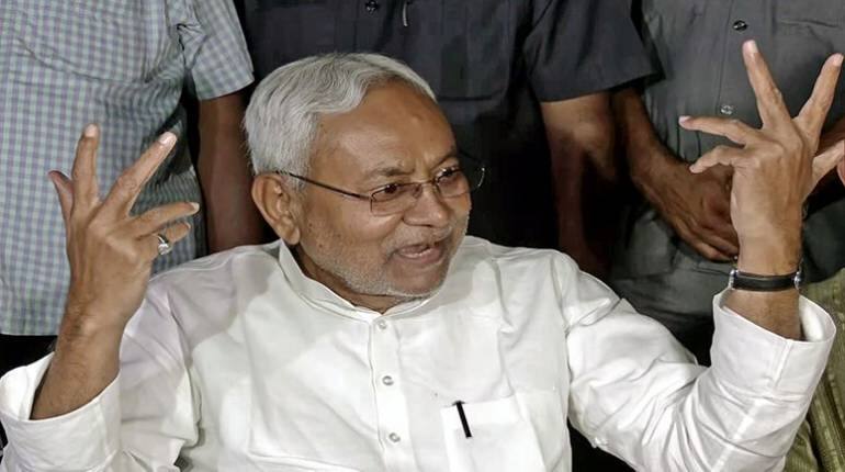 VIDEO: 'शराबबंदी' वाले बिहार में जहरीली शराब पीने से 17 लोगों की मौत, सवाल पूछने पर BJP पर आगबबूला हो गए नीतीश कुमार