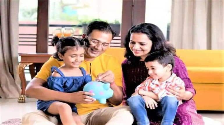 केंद्र सरकार की इस शानदार स्कीम में बेटियां बन जाएंगी लखपति, जानिए नए साल में कैसे उठाएं फायदा केंद्र सरकार की इस शानदार स्कीम में बेटियां बन जाएंगी लखपति, जानिए नए साल में कैसे उठाएं फायदा