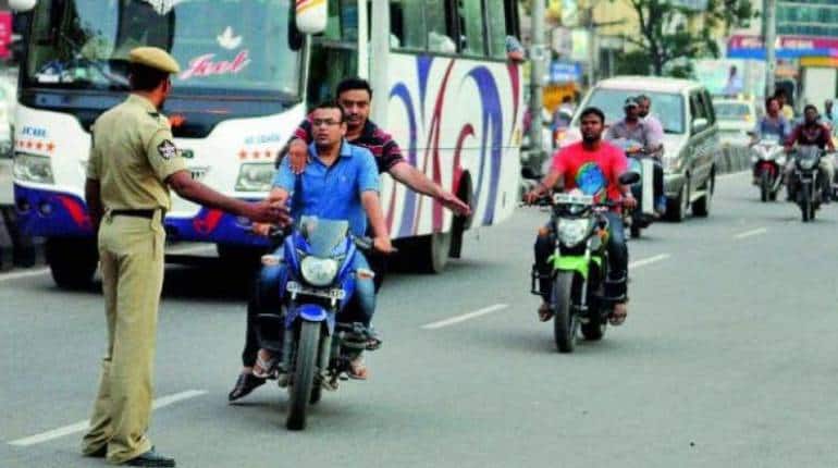 Traffic Challan: कभी-कभी चुपके से कट जाता है चालान, जानिए कैसे करें पता