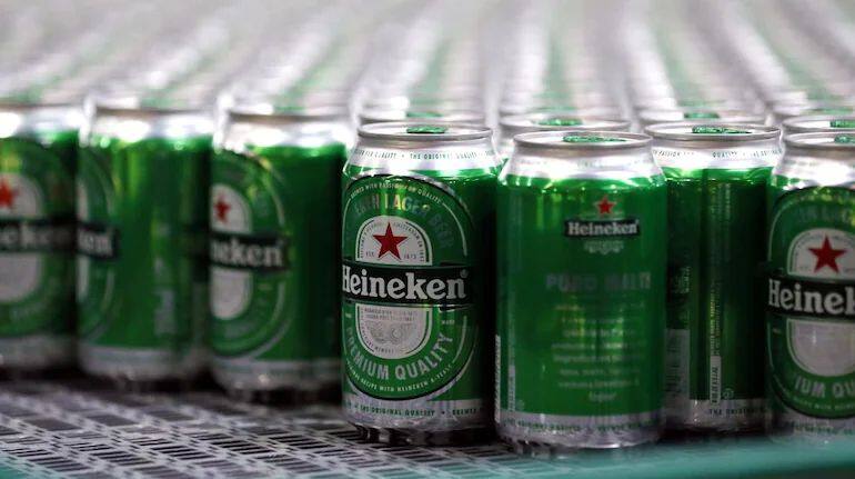 बीयर के शौकीनों को लग सकता है झटका! Heineken NV बढ़ाने वाली है अपने प्रोडक्ट के दाम