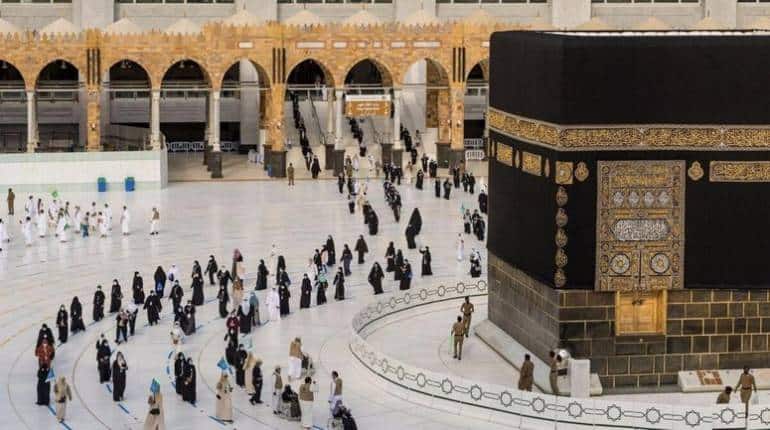 Hajj Yatra 2023: इस साल 175,000 से अधिक भारतीय हज यात्रा पर जाने को तैयार, जानें अप्लाई करने का आसान तरीका Hajj Yatra 2023: इस साल 175,000 से अधिक भारतीय हज यात्रा पर जाने को तैयार, जानें अप्लाई करने का आसान तरीका