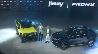 Auto Expo 2023: कंपनी को उम्मीद है कि सेमीकंडक्टर की किल्लत धीरे-धीरे दूर होने के साथ ही चालू तिमाही (जनवरी-मार्च) में उसके मॉडल विशेषकर एसयूवी की आूपर्ति में सुधार आएगा। मारुति सुजुकी इंडिया के मैनेजिंग डायरेक्टर और CEO हिसाशी ताकेउची ने कहा कि कंपनी का मध्यम अवधि का लक्ष्य 50 प्रतिशत बाजार हिस्सेदारी वापस हासिल करना और एसयूवी सेगमेंट में पहले स्थान पर आना है।