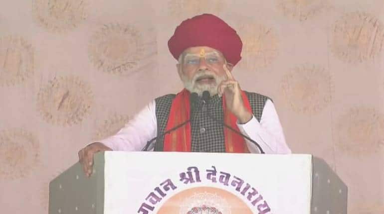 'प्रधानमंत्री नहीं, एक भक्त के तौर पर आया हूं', पढ़ें- भीलवाड़ा में भगवान देवनारायण की जयंती पर पीएम मोदी की बड़ी बातें
