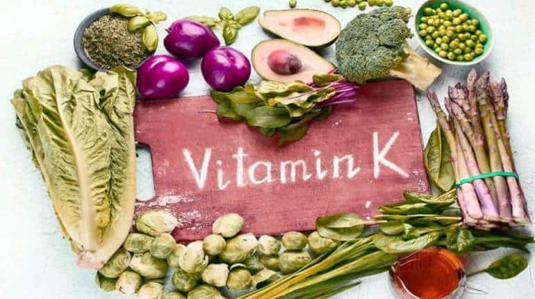 Health Tips: विटामिन K की कमी से शरीर हो जाता है खोखला, फौरन इन चीजों का करें सेवन