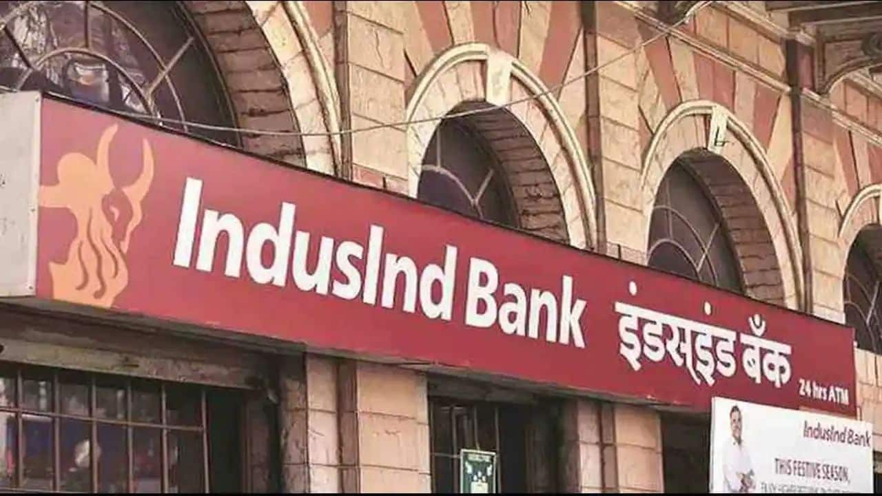 IndusInd Bank stock price: इंडसइंड बैंक के शेयरों में इनवेस्ट करने जा रहे हैं? पहले ये बातें जान लीजिए IndusInd Bank stock price: इंडसइंड बैंक के शेयरों में इनवेस्ट करने जा रहे हैं? पहले ये बातें जान लीजिए