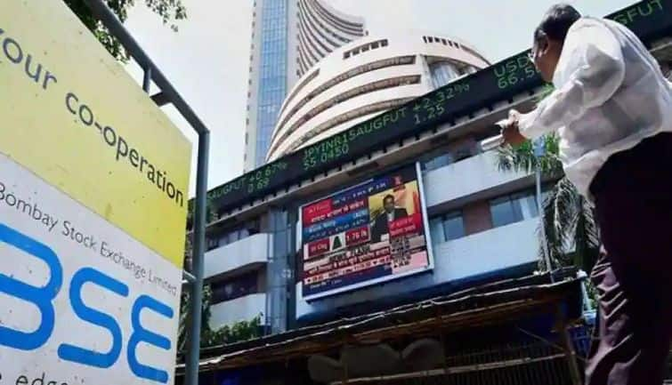 टॉप 10 में सात कंपनियों के Market Cap में 2 लाख करोड़ से ज्यादा की गिरावट, किसे हुआ सबसे ज्यादा नुकसान? – Market cap of seven companies in top 10 declined by more than 2 lakh crores Reliance suffered the most