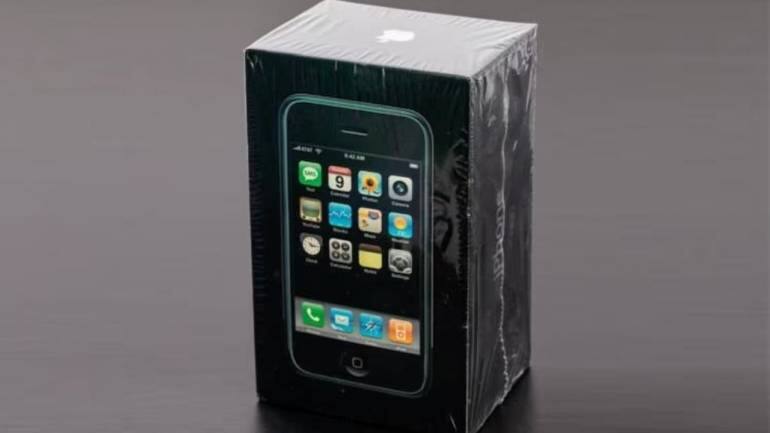फर्स्ट जनरेशन Apple iPhone की हुई नीलामी, 52 लाख रुपये में बिका यह मोबाइल