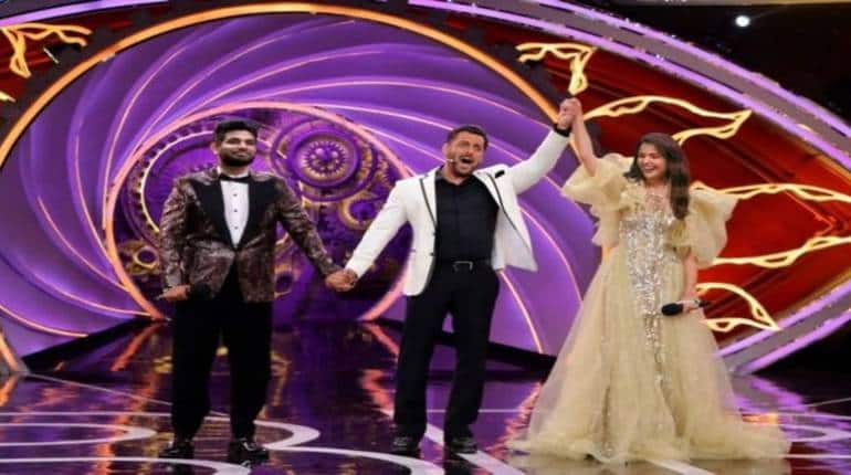 Bigg Boss 16 Winner: प्रियंका चाहर चौधरी बनीं बिग बॉस 16 की विनर? सलमान खान के साथ तस्वीर हुई वायरल