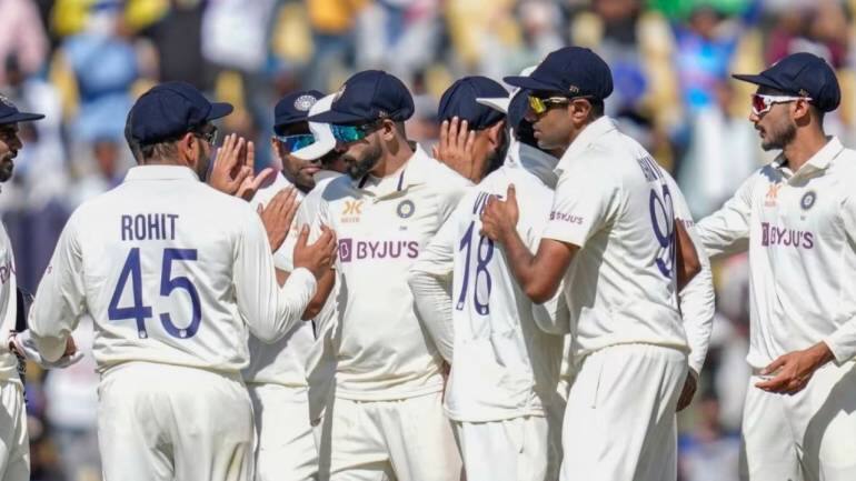 Ind Vs Aus: जडेजा-अश्विन की फिरकी ने किया कंगारुओं का शिकार, दूसरे टेस्ट मैच में भारत की 6 विकेट से रोमांचक जीत Ind Vs Aus: जडेजा-अश्विन की फिरकी ने किया कंगारुओं का शिकार, दूसरे टेस्ट मैच में भारत की 6 विकेट से रोमांचक जीत
