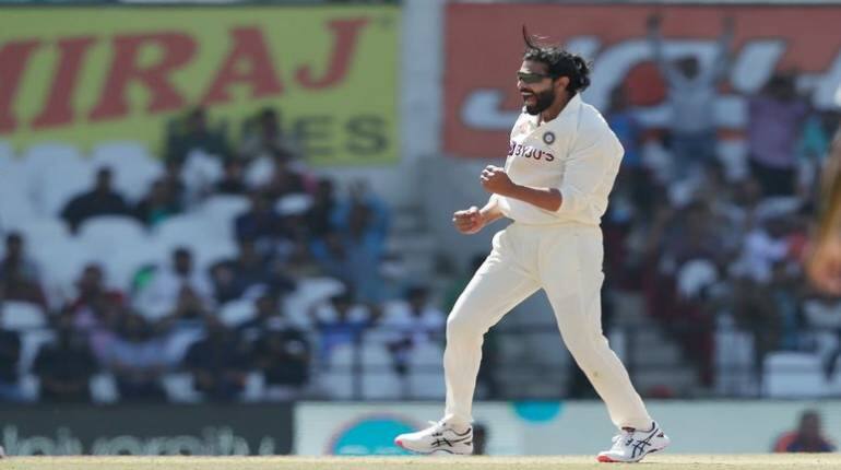 IND vs AUS: रवींद्र जडेजा की फिरकी में फंसे कंगारू, सिर्फ 177 रन पर ढेर हुआ ऑस्ट्रेलिया IND vs AUS: रवींद्र जडेजा की फिरकी में फंसे कंगारू, सिर्फ 177 रन पर ढेर हुआ ऑस्ट्रेलिया