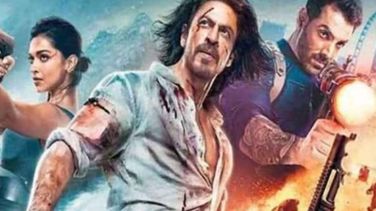 Pathaan Collection: बॉक्स ऑफिस पर जारी है पठान की ताबड़तोड़ कमाई, 900 करोड़ का आंकड़ा किया पार Pathaan Collection: बॉक्स ऑफिस पर जारी है पठान की ताबड़तोड़ कमाई, 900 करोड़ का आंकड़ा किया पार