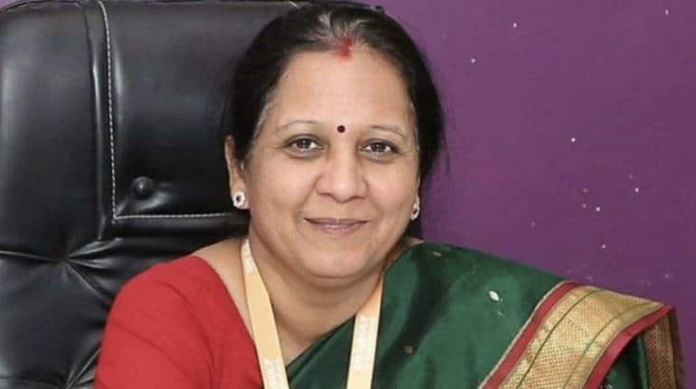 Indore: मार्कशीट देरी से मिलने पर पूर्व छात्र ने प्रिंसिपल को लगाई आग, हुई मौत Indore: मार्कशीट देरी से मिलने पर पूर्व छात्र ने प्रिंसिपल को लगाई आग, हुई मौत