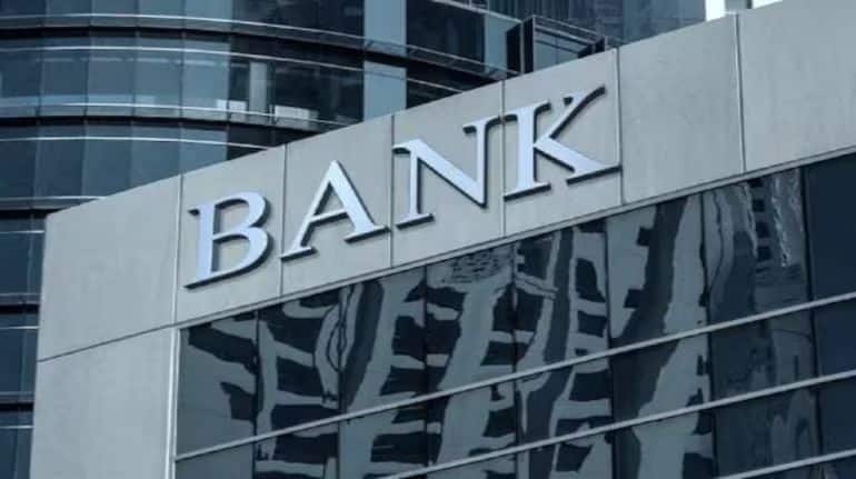 S&P ने एचडीएफसी बैंक, एसबीआई सहित इन 10 फाइनेंशियल इंस्टीट्यूशंस की रेटिंग बढ़ाई S&P ने एचडीएफसी बैंक, एसबीआई सहित इन 10 फाइनेंशियल इंस्टीट्यूशंस की रेटिंग बढ़ाई
