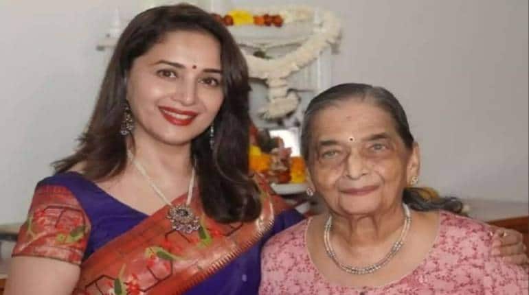 Madhuri Dixit: बॉलीवुड एक्ट्रेस माधुरी दीक्षित की मां का निधन, मुंबई के वर्ली में होगा अंतिम संस्कार Madhuri Dixit: बॉलीवुड एक्ट्रेस माधुरी दीक्षित की मां का निधन, मुंबई के वर्ली में होगा अंतिम संस्कार
