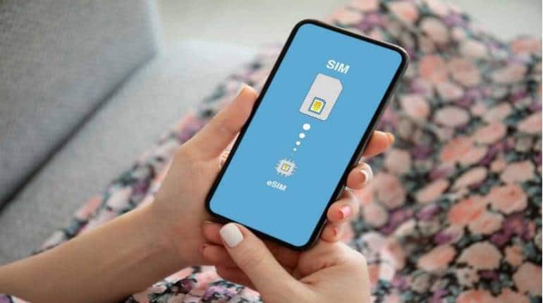 मोबाइल में नहीं होगी सिम की जरूरत, एक साथ मिलेगा 5 कंपनी का नेटवर्क, Jio, Airtel, Vi के ग्राहकों को होगा फायदा, जानें कैसे मोबाइल में नहीं होगी सिम की जरूरत, एक साथ मिलेगा 5 कंपनी का नेटवर्क, Jio, Airtel, Vi के ग्राहकों को होगा फायदा, जानें कैसे