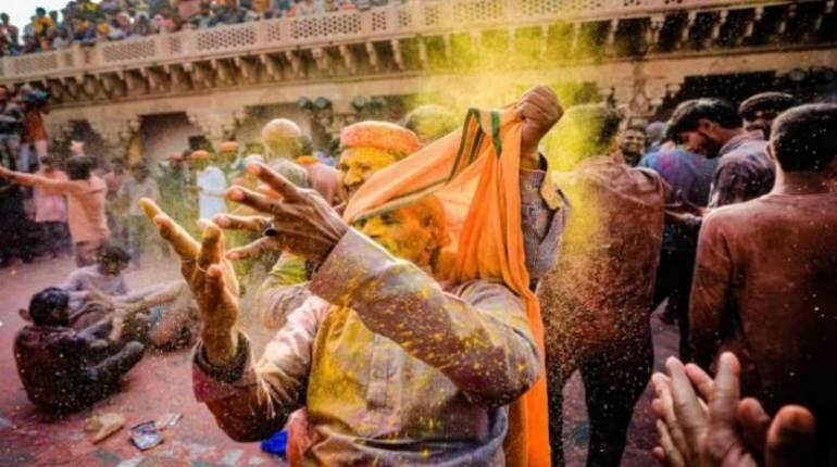 Holi 2023 famous Holi 2023: देश के इन 5 शहरों में मनाई जाती है जबरदस्त होली, आप भी मना सकते हैं यहां घूमने का प्लान Holi 2023 famous Holi 2023: देश के इन 5 शहरों में मनाई जाती है जबरदस्त होली, आप भी मना सकते हैं यहां घूमने का प्लान