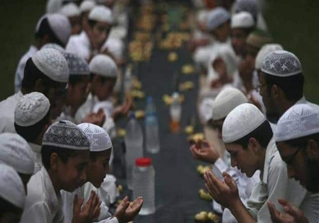 Ramadan 2023 Timetable: इस साल कब से शुरू हो रहा है रमजान? पहला रोजा से लेकर जानें सहरी और इफ्तारी का पूरा कैलेंडर