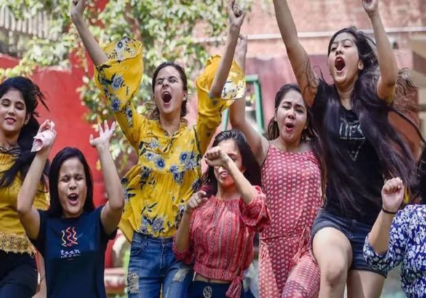 Bihar BSEB 12th Result 2023: बिहार बोर्ड की इंटर परीक्षा में 83.07% छात्र पास, लड़कियों ने मारी बाजी, देखें टॉपर्स की पूरी लिस्ट