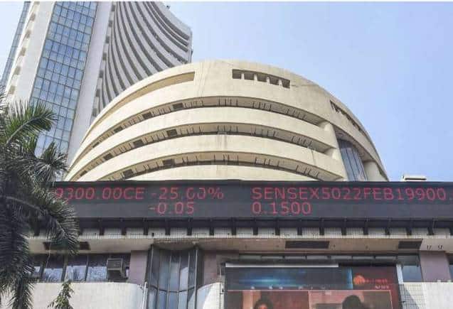 Stock market holidays 2024: नए साल में इतने दिन बंद रहेगा शेयर बाजार, ये है हॉलिडे की पूरी लिस्ट Stock market holidays 2024: नए साल में इतने दिन बंद रहेगा शेयर बाजार, ये है हॉलिडे की पूरी लिस्ट