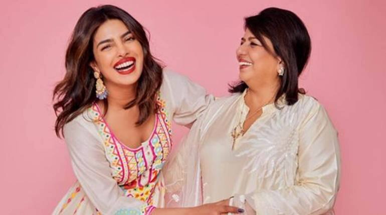'तहजीब-तमीज के दायरे में रहने की वजह से मेरी बेटी ने खो दी कई बड़ी फिल्में', प्रियंका चोपड़ा की मां का बड़ा खुलासा