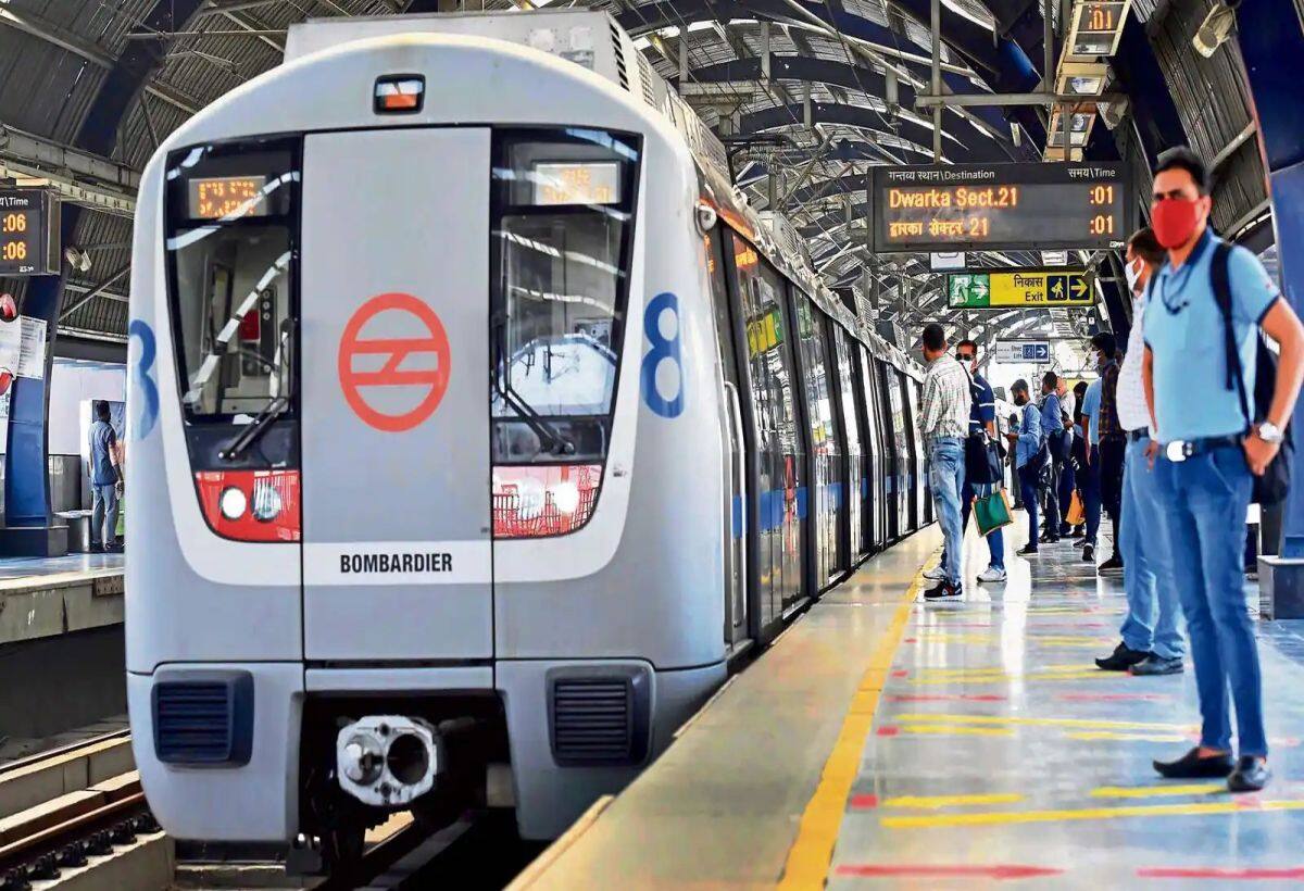DMRC रीफंड विवाद: सुप्रीम कोर्ट ने एक्सिस बैंक और रिलायंस इंफ्रा की यूनिट को जारी किया अवमानना नोटिस