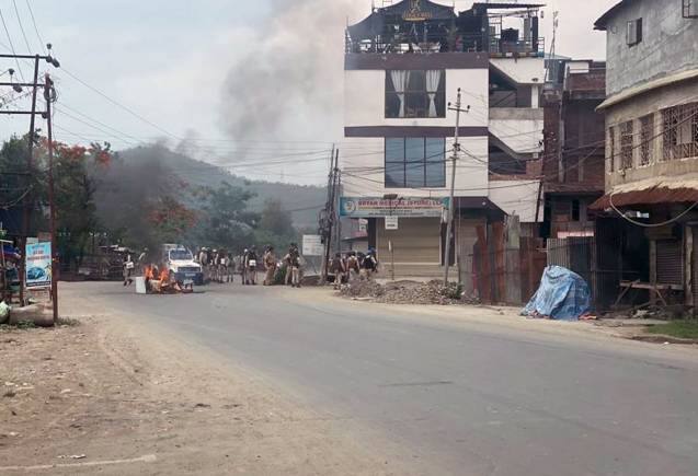 Manipur Violence: फ्लैग मार्च के बाद सेना ने कहा- नियंत्रण में है स्थिति, कई ट्रेनें रद्द, चप्पे-चप्पे पर जवान तैनात