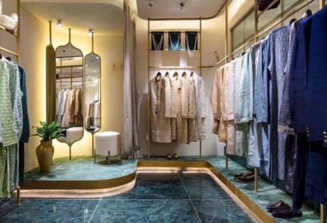 Vedant Fashions के शेयर बेच रहे प्रमोटर्स, इस कारण आई यह नौबत, भाव में तेज गिरावट