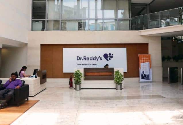 Dr Reddy's का शेयर 5% टूटा, Q4 में नेट प्रॉफिट 10 गुना बढ़ने के बावजूद क्यों गिरा स्टॉक Dr Reddy's का शेयर 5% टूटा, Q4 में नेट प्रॉफिट 10 गुना बढ़ने के बावजूद क्यों गिरा स्टॉक