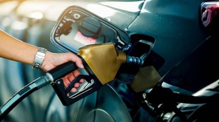 Petrol Price Today: गुजरात में पेट्रोल और डीजल की कीमतों में दिखी हलकी  गिरावट, महाराष्ट्र और यूपी में तेल के बढ़े दाम - Petrol Diesel Price 30 May  2023 Maharashtra updated Price