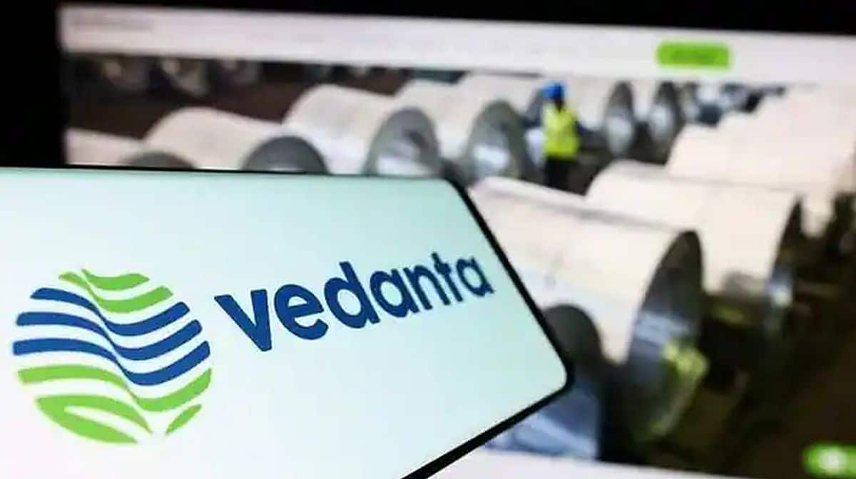 Vedanta Share Price: वेदांता के शेयरों में बिकवाली, 5% से ज्यादा टूटा शेयर, जानिए क्यों निकल रहे हैं निवेशक?