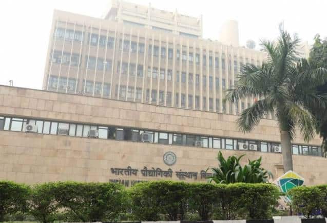 QS वर्ल्ड यूनिवर्सिटी रैंकिंग में IIT बॉम्बे बना भारत का सबसे अच्छा कॉलेज, दुनिया के टॉप 150 कॉलेज में बनाई जगह QS वर्ल्ड यूनिवर्सिटी रैंकिंग में IIT बॉम्बे बना भारत का सबसे अच्छा कॉलेज, दुनिया के टॉप 150 कॉलेज में बनाई जगह
