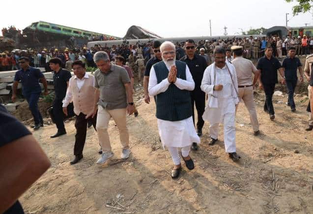 ओडिशा ट्रेन हादसा: दुख की इस घड़ी में भारत को मिला दुनियाभर के देशों का साथ, रूस से लेकर पाकिस्तान ने जताया दुख, पढ़ें किसने क्या कहा ओडिशा ट्रेन हादसा: दुख की इस घड़ी में भारत को मिला दुनियाभर के देशों का साथ, रूस से लेकर पाकिस्तान ने जताया दुख, पढ़ें किसने क्या कहा
