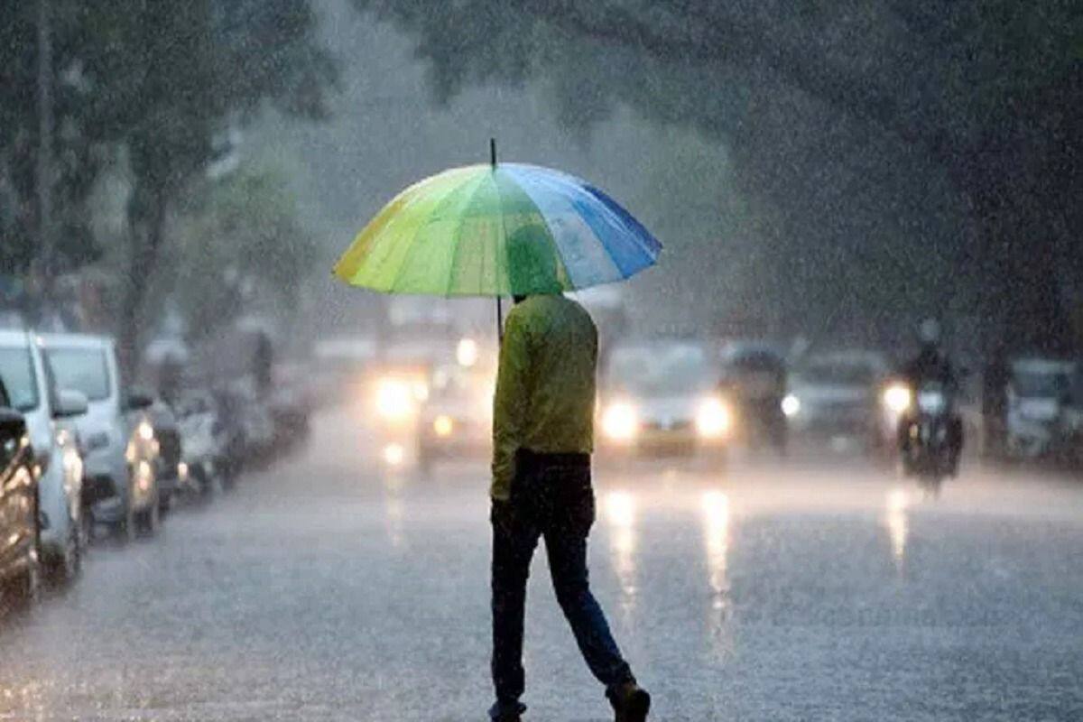 Delhi Rain: प्रचंड गर्मी के बीच हल्की बारिश से लोगों ने ली राहत की सांस, दिल्ली-NCR में 52.3 डिग्री तक पहुंचा तापमान Delhi Rain: प्रचंड गर्मी के बीच हल्की बारिश से लोगों ने ली राहत की सांस, दिल्ली-NCR में 52.3 डिग्री तक पहुंचा तापमान