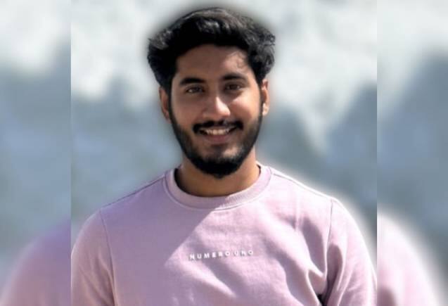 23 साल का ये युवक हर महीने कमाता है 1.5 लाख रुपए, न कोई Apple प्रोडक्ट न बाइक न कार, तो फिर कहां खर्च करता है इतना पैसा? 23 साल का ये युवक हर महीने कमाता है 1.5 लाख रुपए, न कोई Apple प्रोडक्ट न बाइक न कार, तो फिर कहां खर्च करता है इतना पैसा?