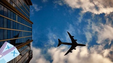 Skytrax World Airline Awards 2023 की टॉप 20 लिस्ट जारी कर दी गई है। इस लिस्ट में पूरी दुनिया की सबसे बेहतरीन एयरलाइंस को चुना गया है। पेश है टॉप 5 लग्जरी एयरलाइंस-