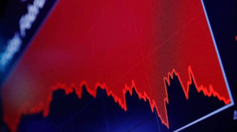 Share Markets: शेयर बाजार में लगातार दूसरे दिन गिरावट, निवेशकों के ₹2.8 लाख करोड़ रुपये डूबे