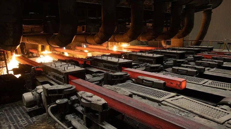IIP Growth: देश के औद्योगिक उत्पादन में उछाल, मार्च के 1.1% के मुकाबले अप्रैल में 4.2% रही ग्रोथ