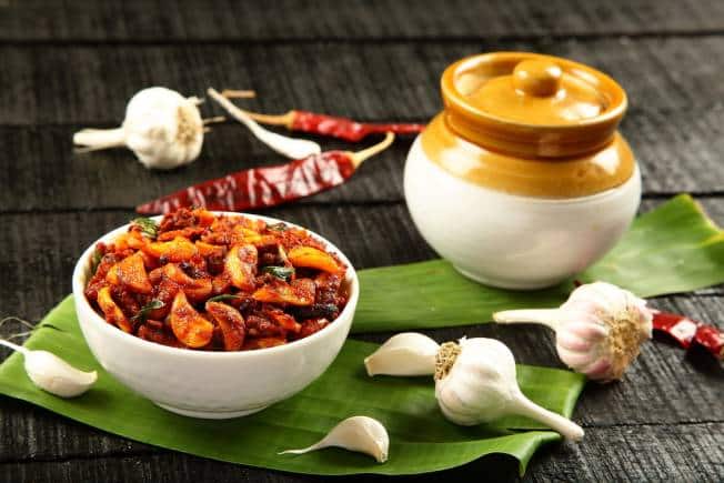 Diabetes: क्या अचार खाने से बढ़ता है ब्लड शुगर, हकीकत जान लीजिए और सतर्क रहिए