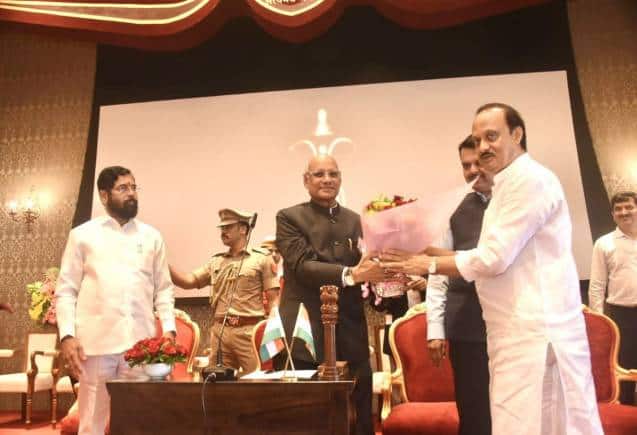 डिप्टी सीएम बनते ही अजित पवार ने NCP पर ठोका दावा, बोले- चुनाव चिन्ह के लिए लड़ेंगे
