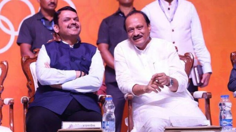 शरद पवार की पार्टी में फूट! महाराष्ट्र के डिप्टी CM बने अजित पवार, छगन भुजबल सहित 9 NCP विधायक भी बने मंत्री | Moneycontrol Hindi
