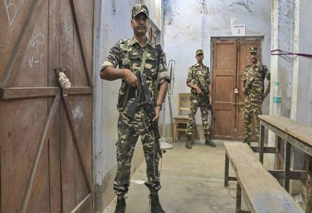 West Bengal Panchayat Election Result 2023: बंगाल में पंचायत चुनाव के लिए कड़ी सुरक्षा के बीच मतगणना जारी, हावड़ा में पुलिस ने किया लाठीचार्ज