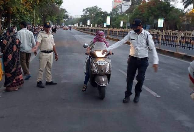 Traffic Challan: इस इलाके में ट्रैफिक पुलिस ने 3.5 करोड़ रुपये का काटा चालान, वाहन चलाते समय फौरन हो जाएं अलर्ट