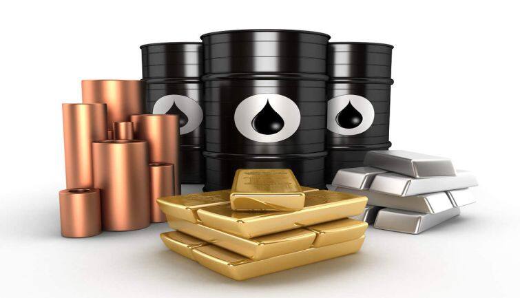 Commodity Market: 5 महीनों के निचले स्तरों पर सोना बरकरार, जानिए क्यों आई कॉटन में गिरावट