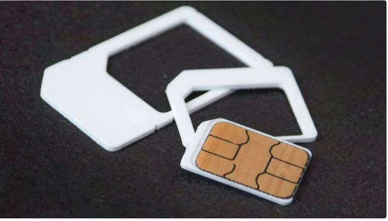 SIM Card को लेकर सरकार लाएगी नए नियम, फ्रॉड रोकने के लिए बनाए जा रहे हैं ये प्लान SIM Card को लेकर सरकार लाएगी नए नियम, फ्रॉड रोकने के लिए बनाए जा रहे हैं ये प्लान